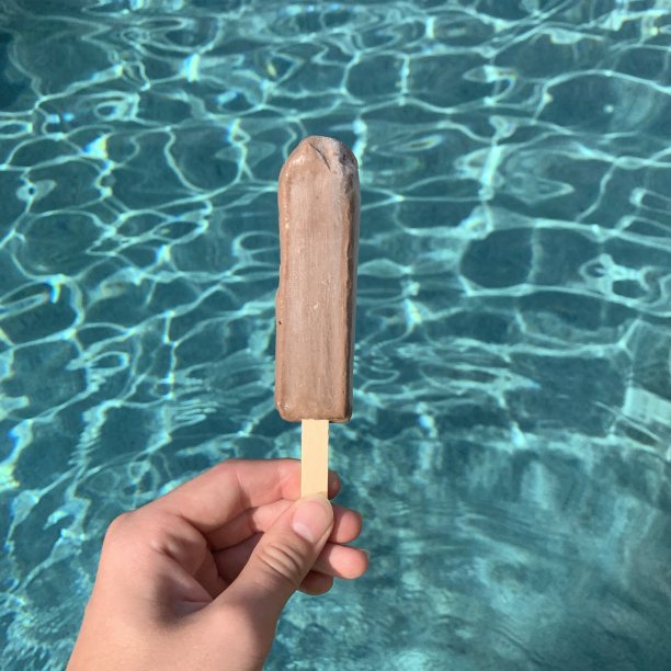 冰棒在池图片下载