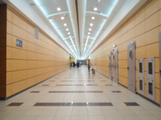 现代机场的空旷走廊图片下载