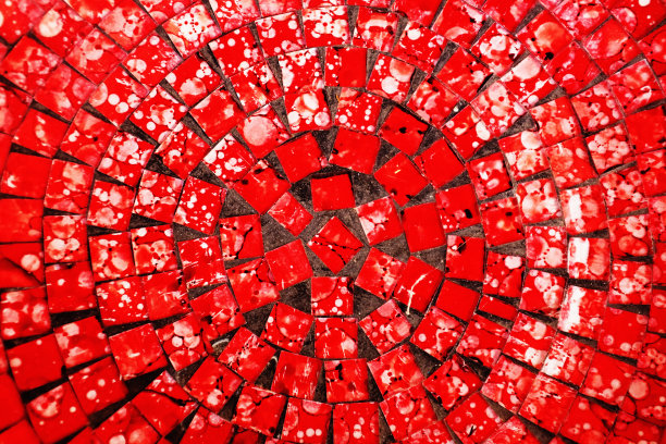 从上面看，明亮的红色圆形马赛克图片下载