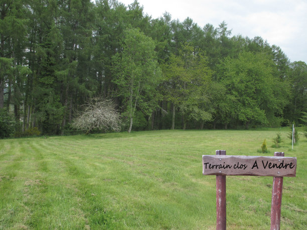 封闭售卖土地图片下载
