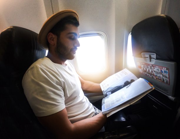 游客在飞机图片下载