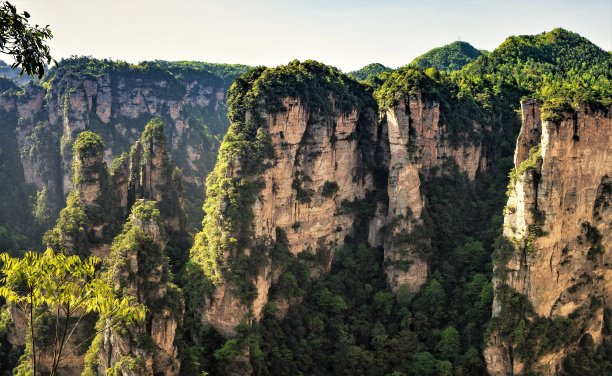 晚上在张家界国家公园图片下载