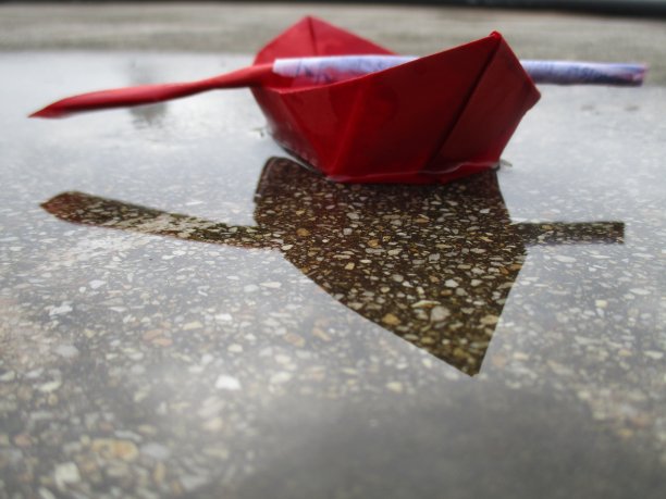 韩德纸船图片下载