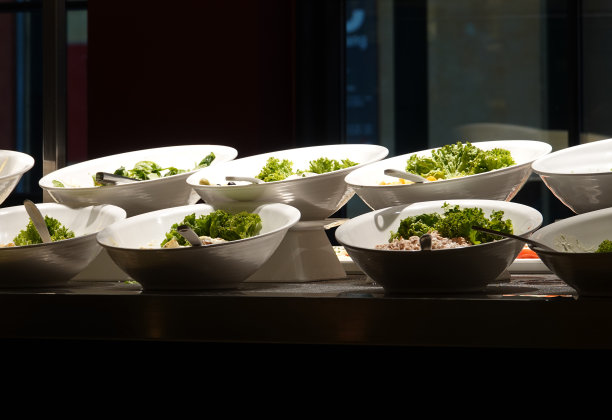 自助餐、沙拉、开胃菜、健康食品服务图片下载