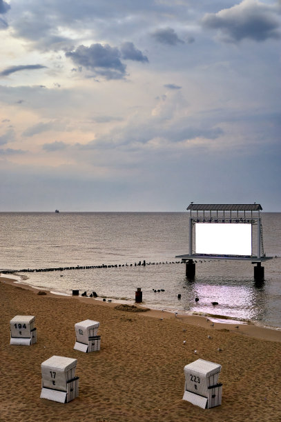 波罗的海的空白光灯箱。德国图片下载
