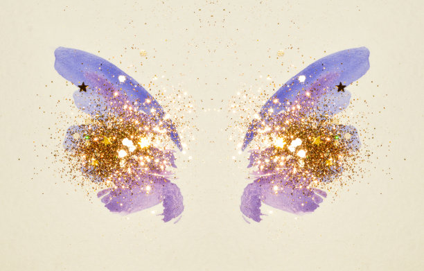 在抽象的蓝色水彩翅膀上闪烁的星星图片下载