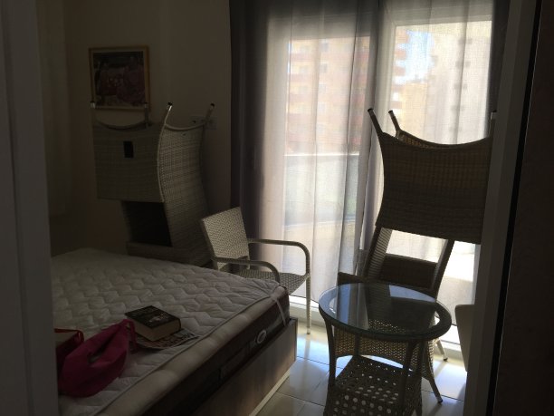 冬天打烊图片下载