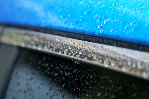 蓝色的金属表面。图片下载