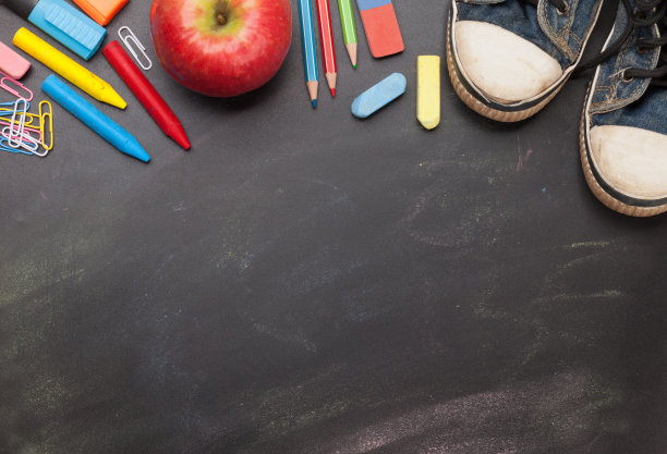 学校教育用品概念图片下载