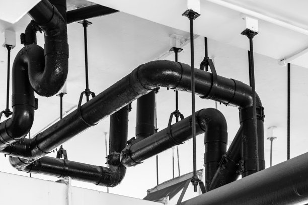 金属黑色彩色管在工业大厦图片下载