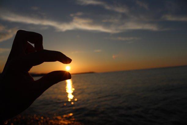 我和太阳图片下载