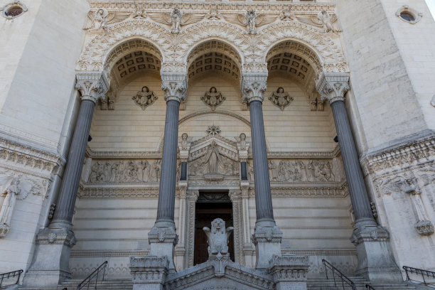 里昂大教堂Fourvière图片下载