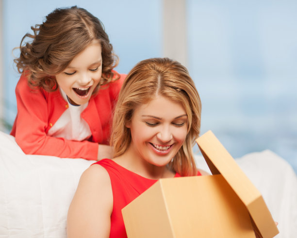 母亲和女儿图片下载