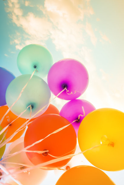 丰富多彩的节日气球图片下载