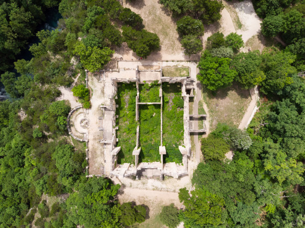 欧扎克湖城堡遗址图片下载