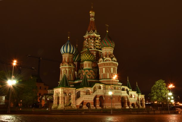 圣巴西尔大教堂在莫斯科，俄罗斯的夜晚图片下载