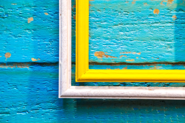 黄色框架内的白色框架的照片和图像与空白的内部图片下载