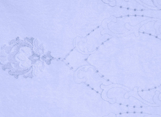 质地、背景、模式。柔和的薄纱色调。合上紫色的折叠花边。柔和的紫色皱薄纱作为背景。缝纫衣服的宏观视图。纯粹的婚礼纺织品。图片下载