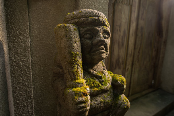 巴厘岛入口附近的守卫者图片下载