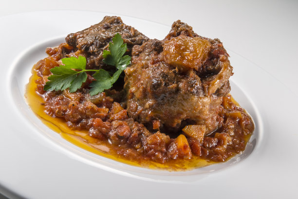 配上一盘炖牛尾图片下载