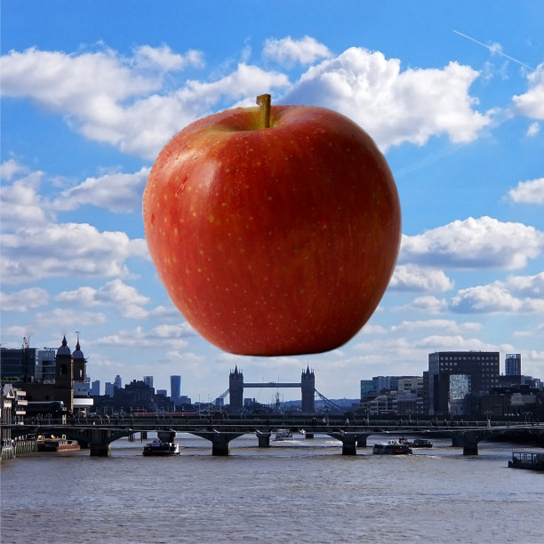 泰晤士河上的大苹果图片下载