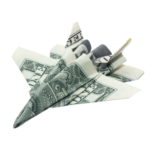 钱折纸F-18大黄蜂喷气式战斗机折叠与真正的一美元纸币孤立在白色背景图片下载