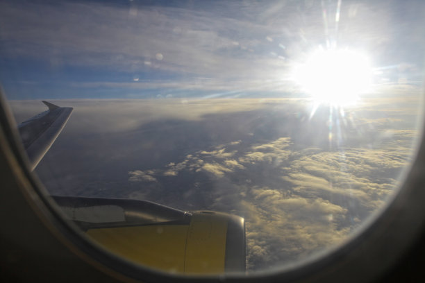 在空气中图片下载