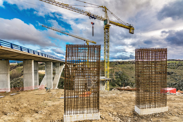 建造一座桥的支柱图片下载