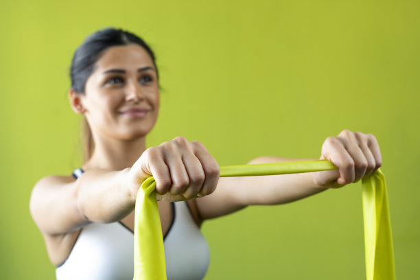 带松紧带的女人图片下载