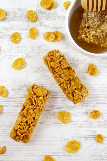 含蜂蜜的谷物蛋白棒图片下载