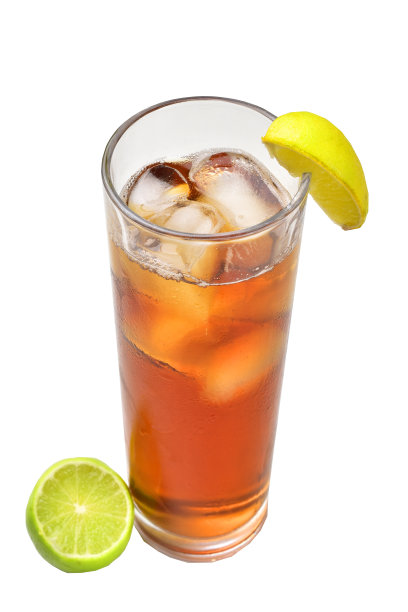 柠檬凉茶加冰和柠檬片孤立在白色背景，图片下载