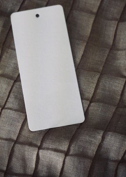 棉纤维和服装标签图片下载