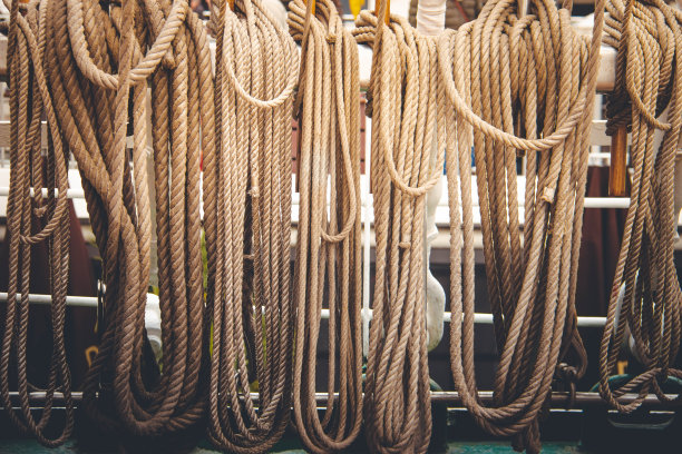 帆船的绳索图片下载