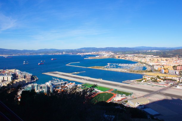 从直布罗陀岩石到西班牙图片下载