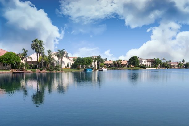 瓦尔维斯湖图片下载