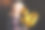 年轻美丽的女人在她的生日上很悲伤。迷人的金发女郎因为年龄而哭泣图片下载