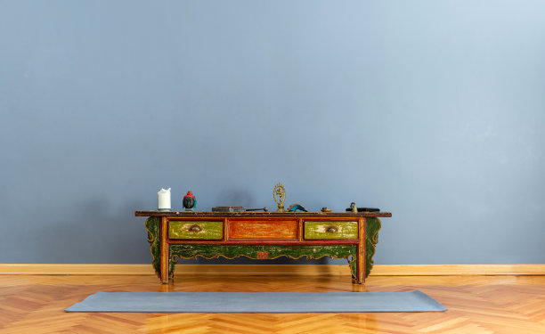 瑜伽工作室有一个神秘的壁橱为瑜伽背景图片下载