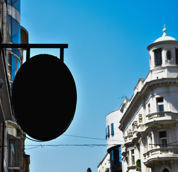 招牌的模拟。空白的招牌照片。信息或广告图片下载