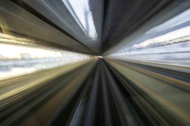 长时间曝光在东京火车，日本-股票照片图片下载