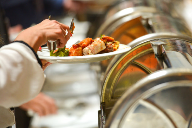 在接待仪式上提供餐饮服务图片下载