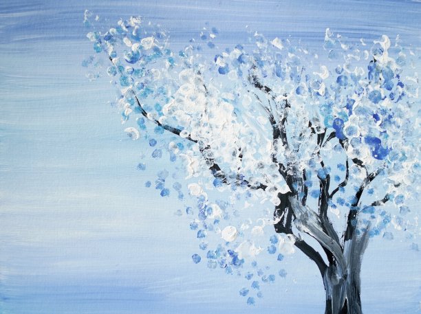 画了一棵被雪覆盖的明亮的冬天的树图片下载