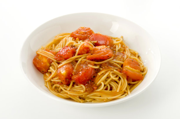 新鲜的西红柿和肉酱意大利面图片下载