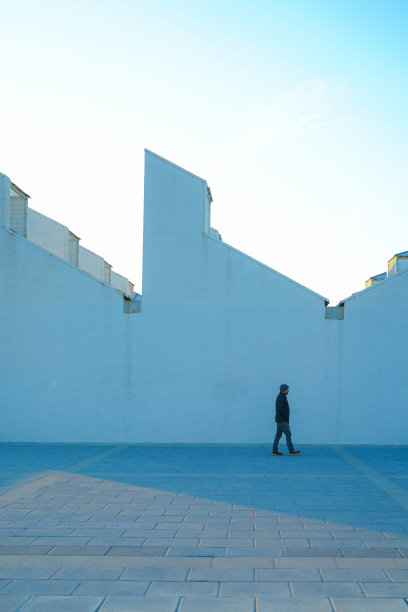 在巴塞罗那放松散步图片下载