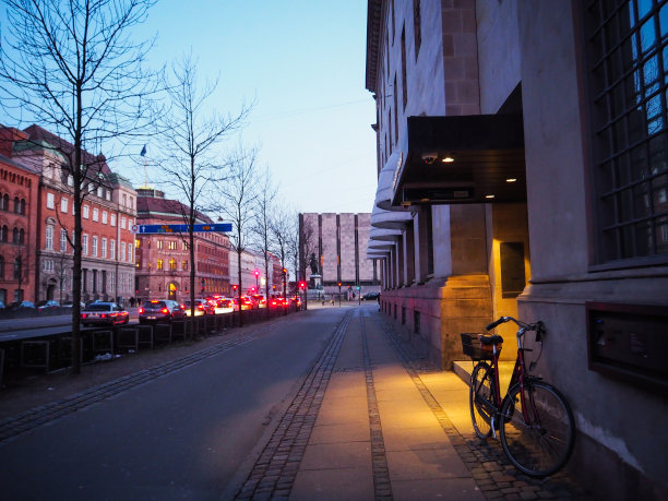 晚上的街道图片下载