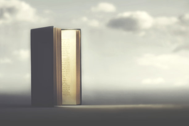 打开一本书，就会出现一盏灯，指明要采取的方法或解决方案图片下载