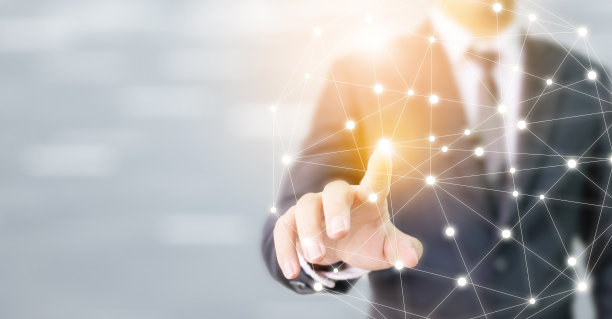 商人手触全球网络领域连接通信和技术的概念图片下载