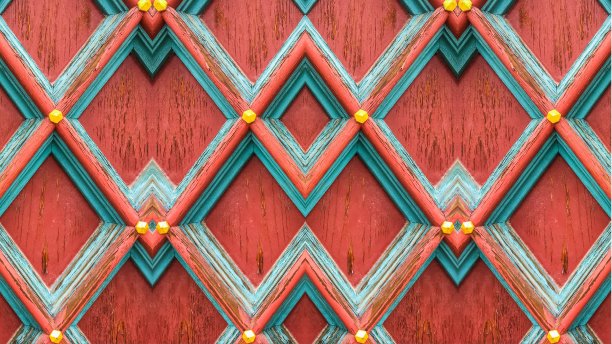 多色对称菱形图案。木制的。织构。图片下载
