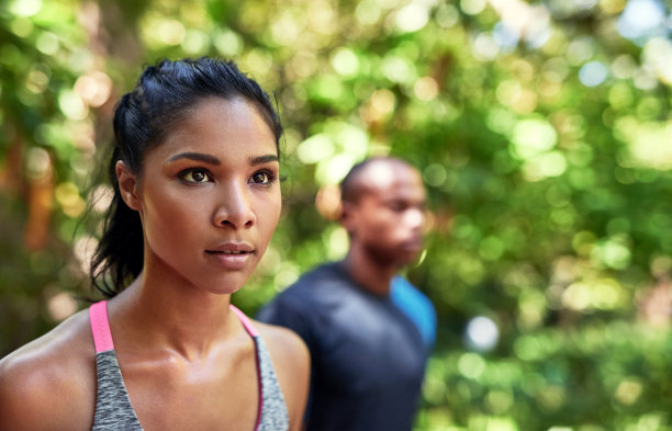 我们完全专注于实现我们的健身目标图片下载