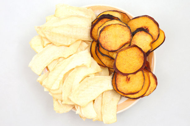 干甜瓜和桃子片。有用的维生素的食物图片下载