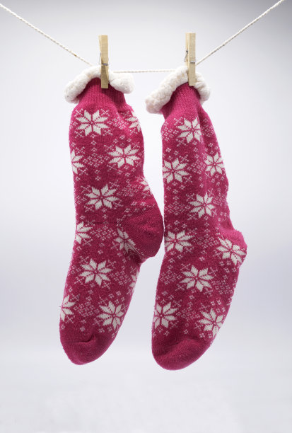 粉色的袜子挂图片下载